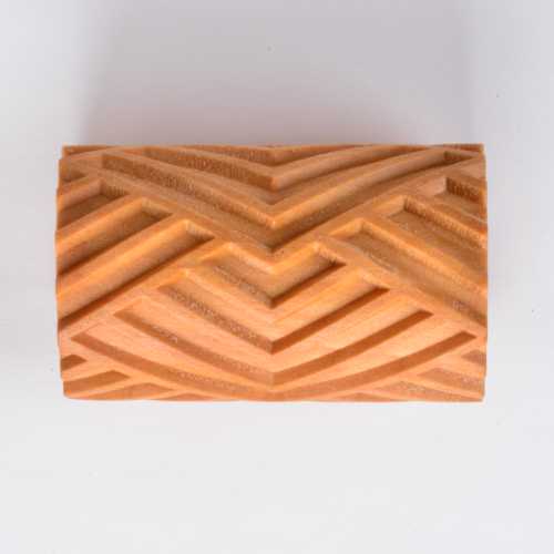RL-033 Large Handle Roller – Overlapping Diamonds