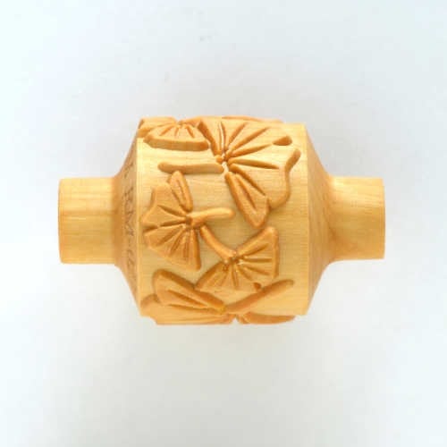 RM-027 Medium Handle Roller – Ginkgo Leaves