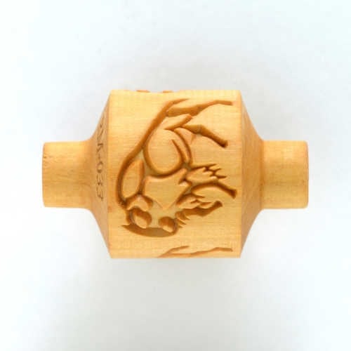 RM-033 Medium Handle Roller – American Bison