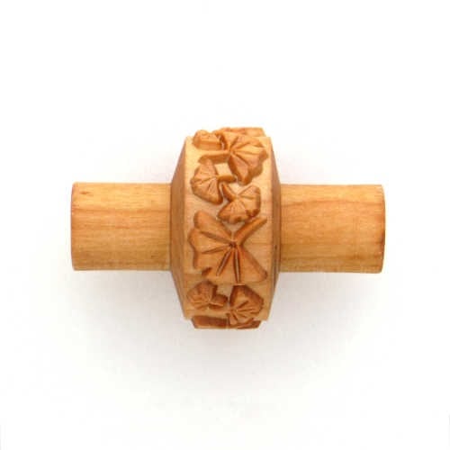 RS-028 Small Handle Roller – Ginkgo Leaves