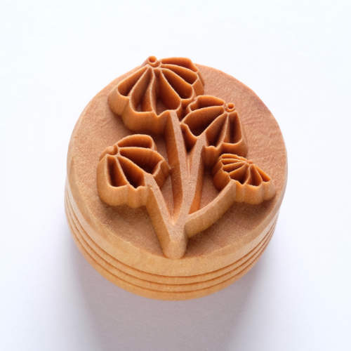 Scl-135 Large Round Stamp – Cluster of Flowers