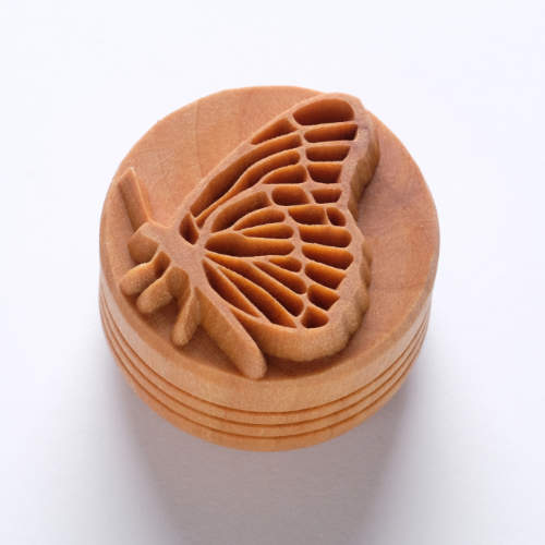 Scl-146 Large Round Stamp – Resting Butterfly