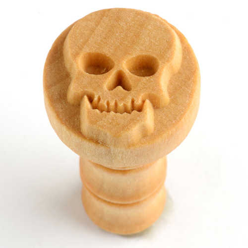 Scm-106 Medium Round Stamp – Skull