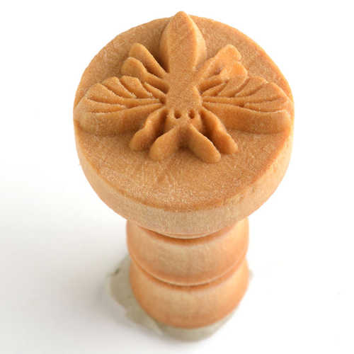 Scm-159 Medium Round Stamp – Honey Bee 2