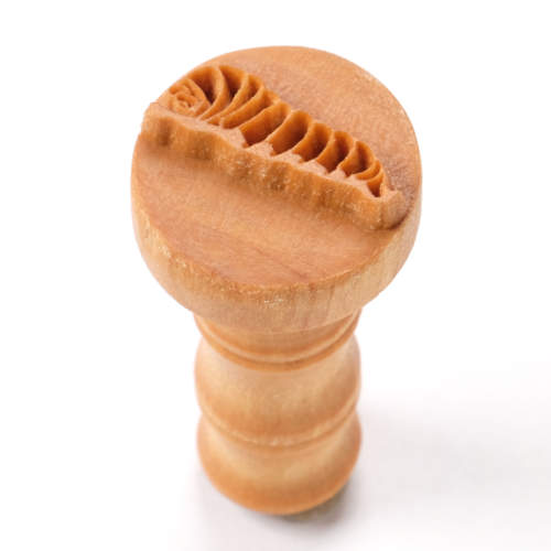 Scm-278 Medium Round Stamp – Caterpillar