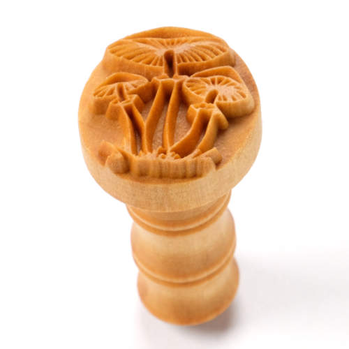 Scm-289 Medium Round Stamp – Cluster of Mushrooms