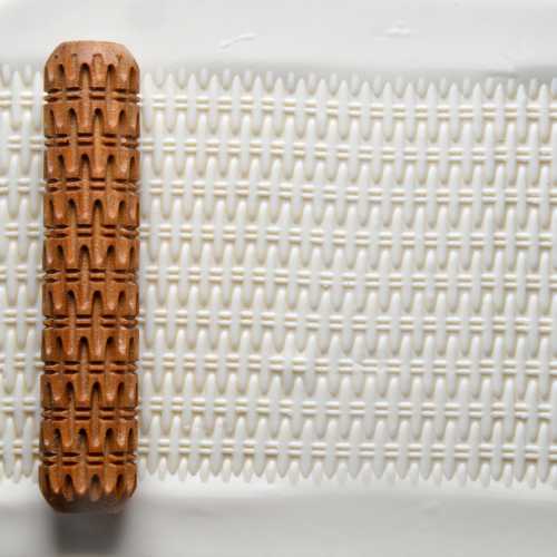 BHR-142 Big Hand Roller – Basket Weave