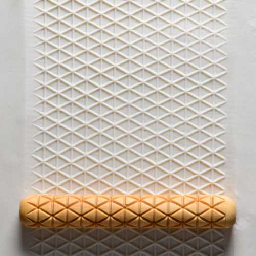 HR-074 Hand Roller – Triangle Pattern