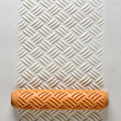 BHR-001 Big Hand Roller – Diagonal Basketweave