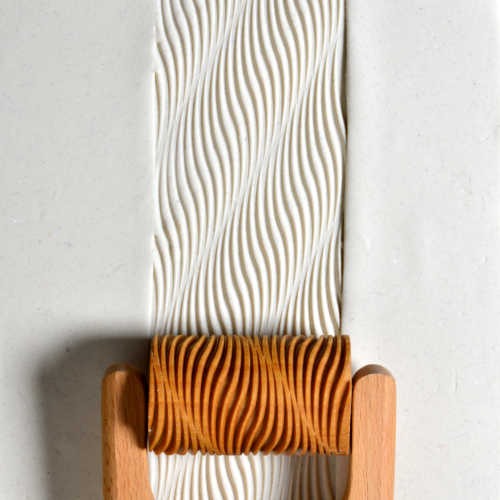 RL-014 Large Handle Roller – Diagonal Waves