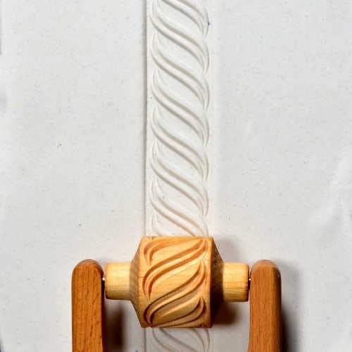 RM-038 Medium Handle Roller – Wide Rope