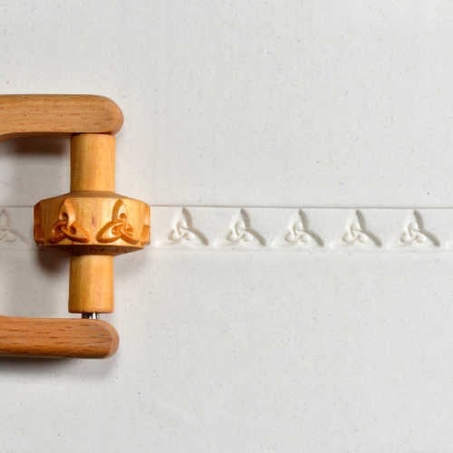 RS-006 Small Handle Roller – Celtic Triangle