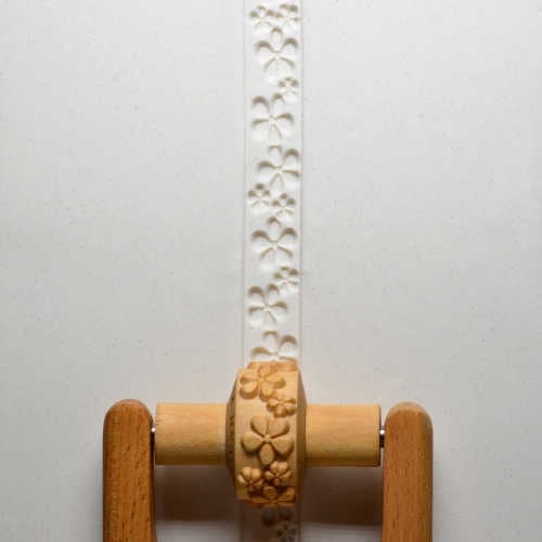 RS-024 Small Handle Roller – Embossed Flowers