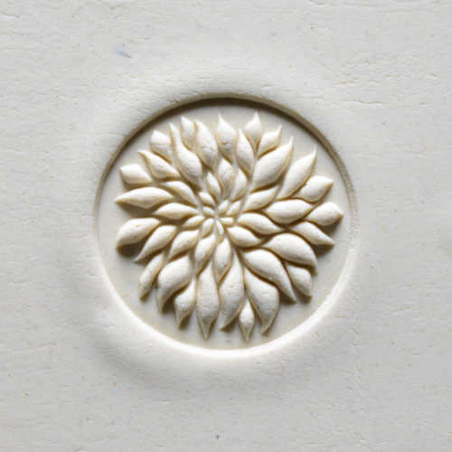 Scl-037 Large Round Stamp – Dahlia