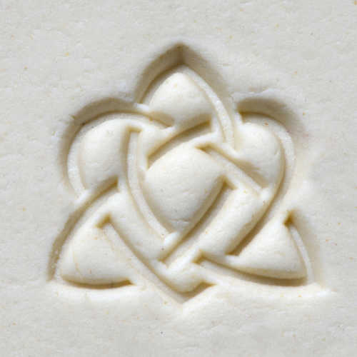 Scm-190 Medium Round – Celtic Sisters