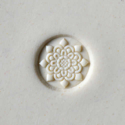 Scs-173 Small Round Stamp – Doily