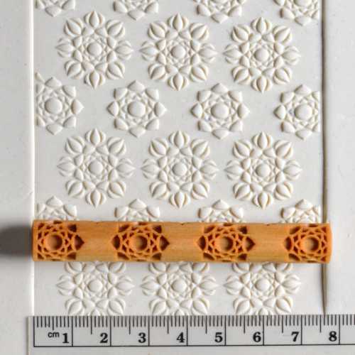 Lotus Buds Texture Roller