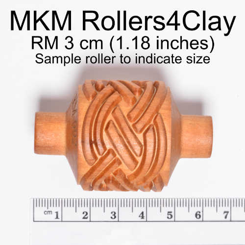 RM-045 Medium Handle Roller – Fleur-de-lis