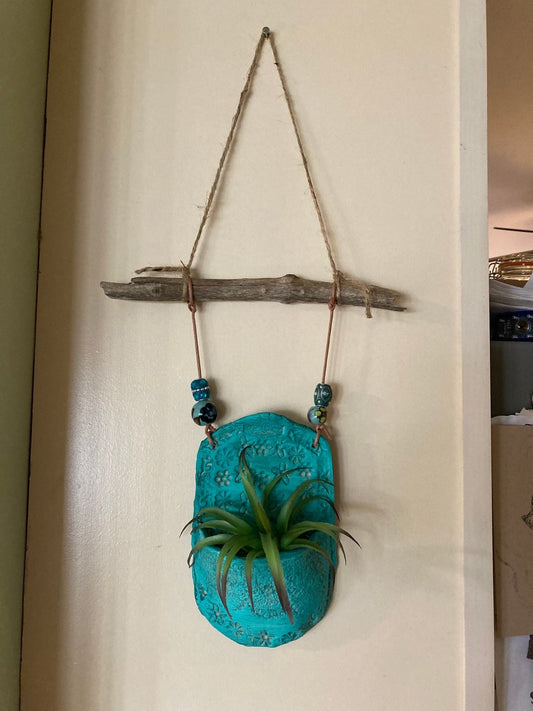 Wall Hanging Planter with Tanis