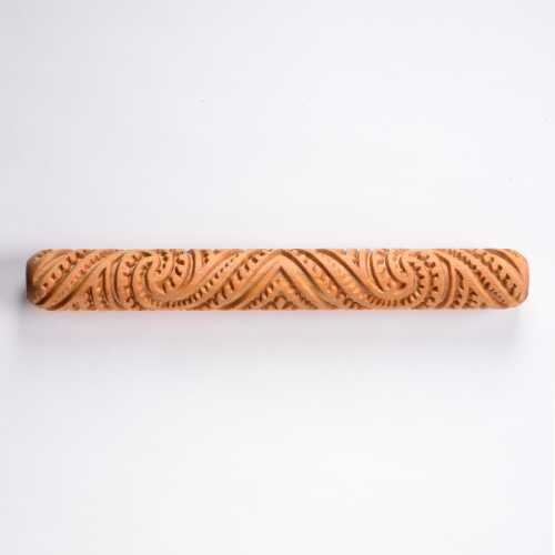 LHR-020 Long Hand Roller &#8211; Maori Spirals