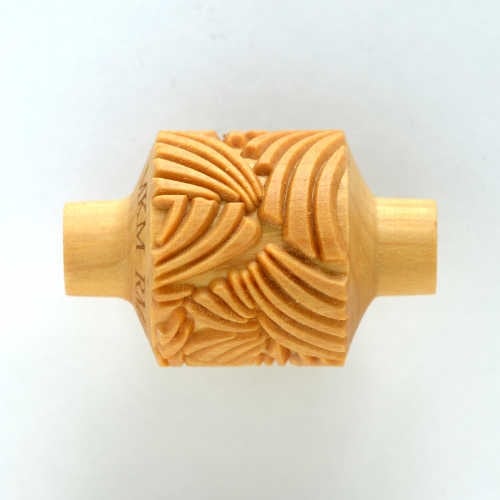 RM-024 Medium Handle Roller &#8211; Wild Organic Abstract