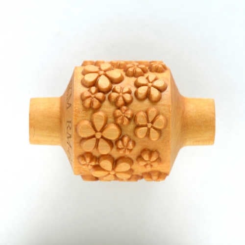 RM-043 Medium Handle Roller &#8211; Flowers