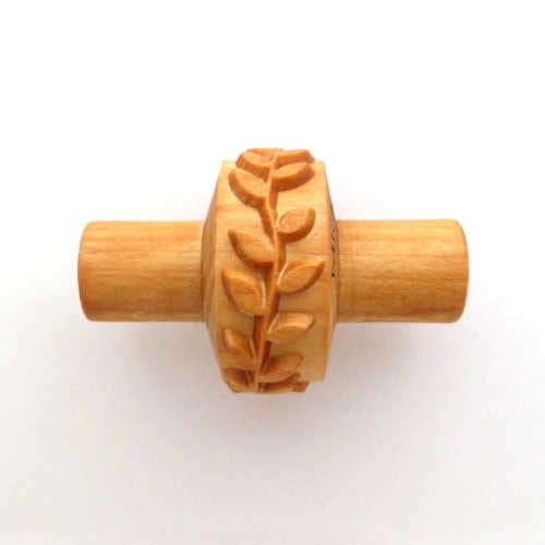 RS-026 Small Handle Roller &#8211; Leafy Vine