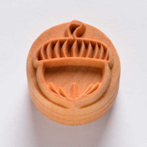 Scl-069 Large Round Stamp – Acorn