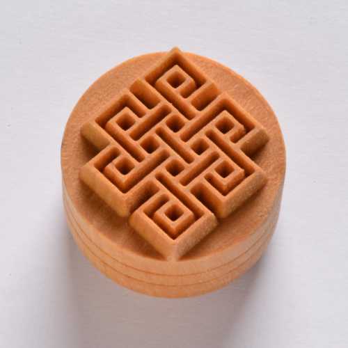 Scl-072 Large Round Stamp &#8211; Square Knot