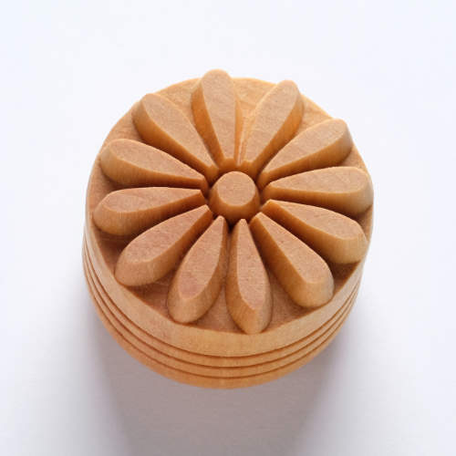 Scl-137 Large Round Stamp – Daisy