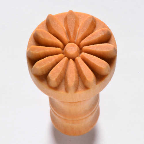 Scm-004 Medium Round Stamp – Flower #2
