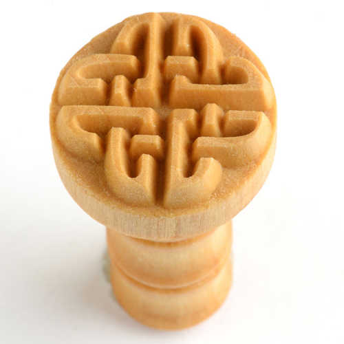 Scm-071 Medium Round Stamp – Celtic