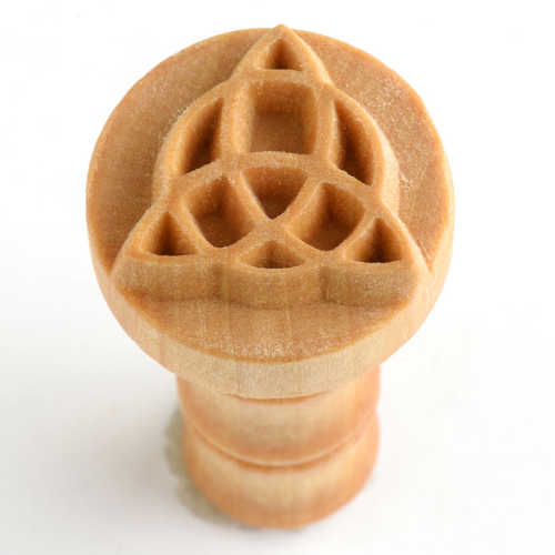 Scm-075 Medium Round Stamp – Celtic Round