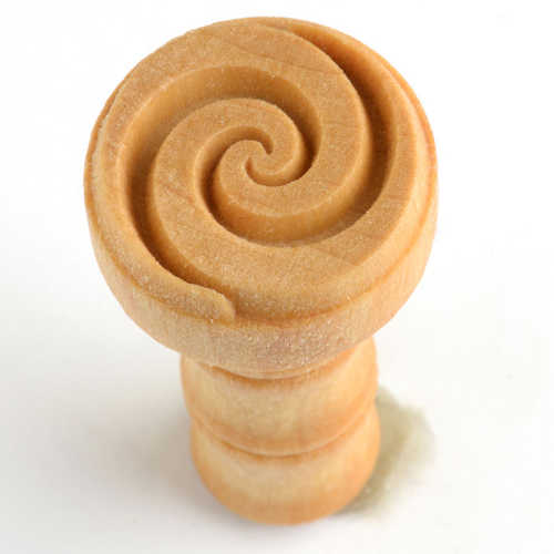 Scm-121 Medium Round Stamp – Spiral 2