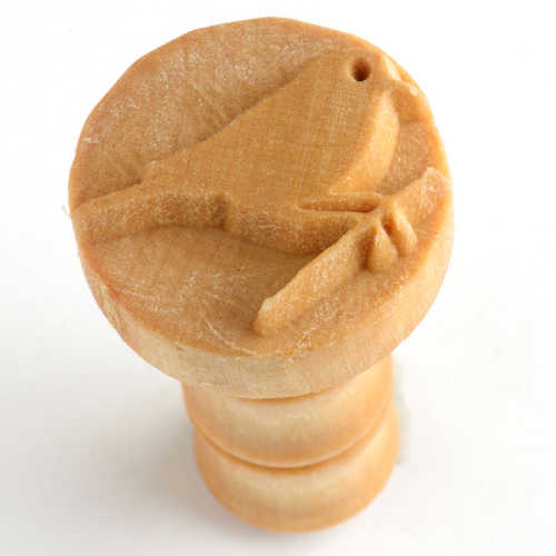 Scm-148 Medium Round Stamp – Bird on Wire