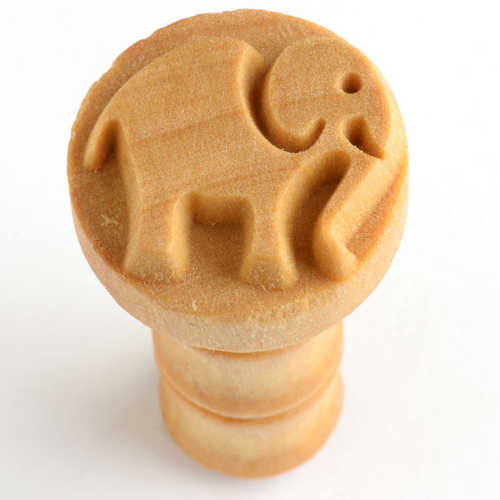 Scm-153 Medium Round Stamp – Elephant 2