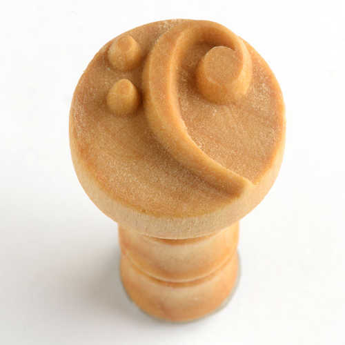 Scm-160 Medium Round Stamp – Bass Clef