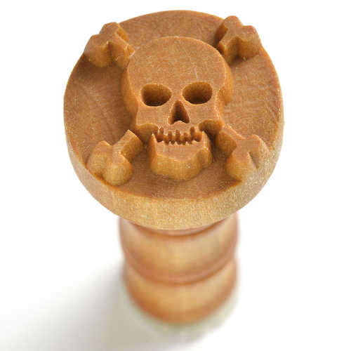 Scm-168 Medium Round Stamp &#8211; Skull &#038; Crossbones