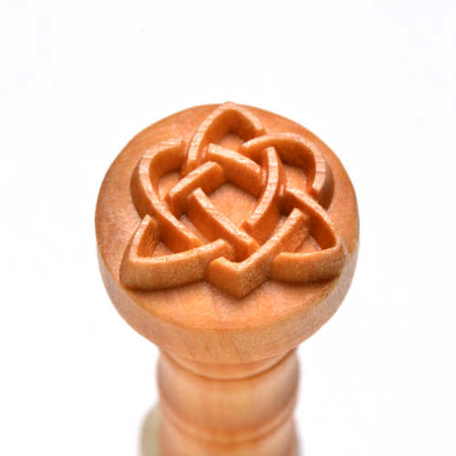 Scm-190 Medium Round – Celtic Sisters
