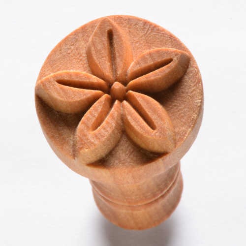 Scm-197 Medium Round Stamp – Simple Flower