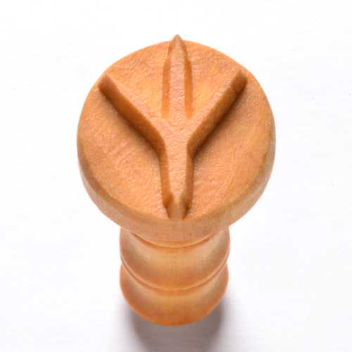 Scm-242 Medium Round Stamp &#8211; Chicken Footprint