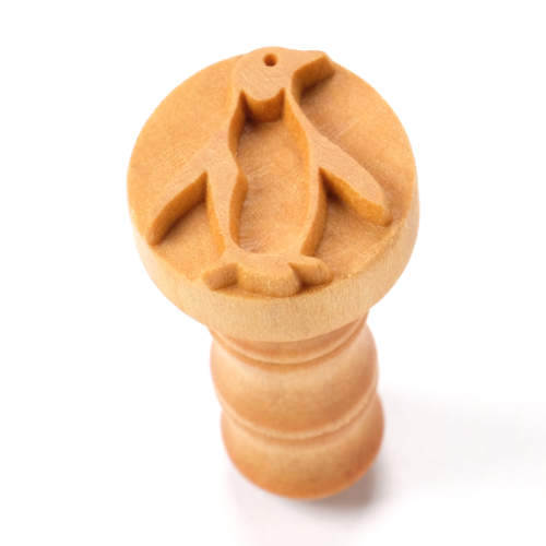 Scm-291 Medium Round Stamp – Happy Penguin