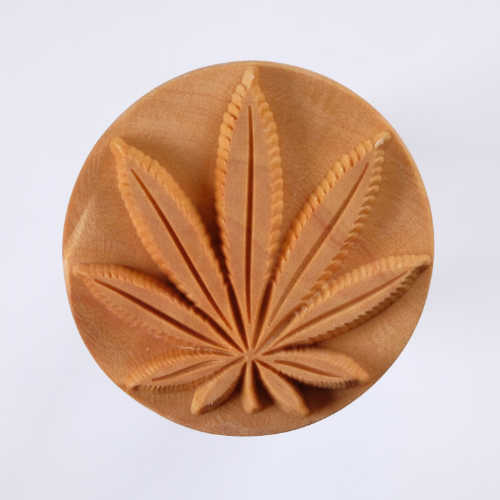 Scxl-012 Extra Large Round Stamp &#8211; Hemp Leaf