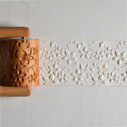 RL-026 Large Handle Roller &#8211; Clematis