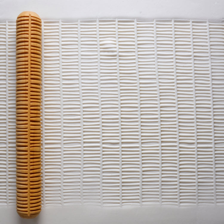 LHR-034 Long Hand Roller – Vertical Layered Lines