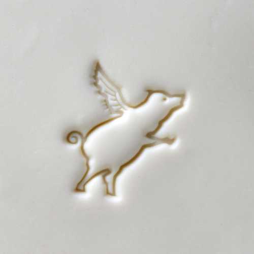 Scl-116 Large Round Stamp &#8211; Flying Pig