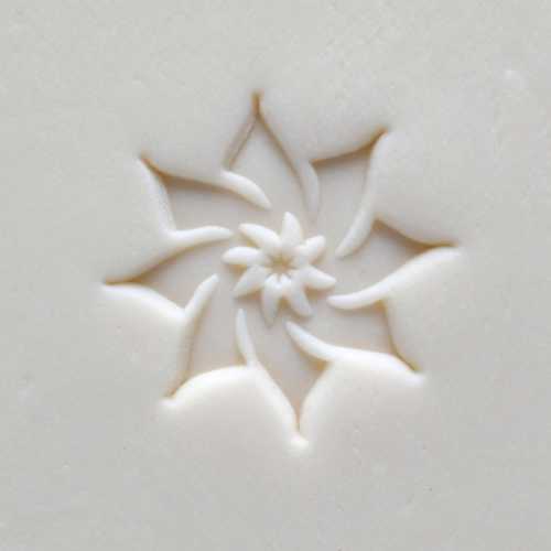 Scm-260 Medium Round Stamp &#8211; Pinwheel