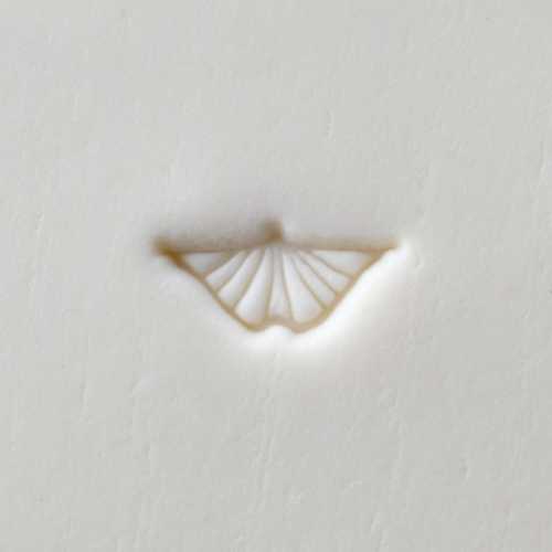 Scs-191 Small Round Stamp &#8211; Spirifer Fossil