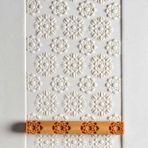 Lotus Buds Texture Roller
