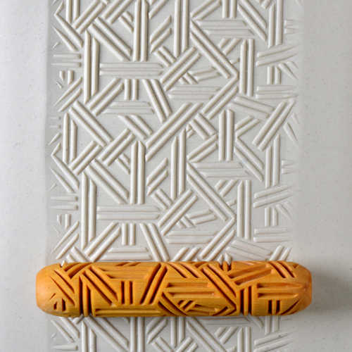 BHR-025 Big Hand Roller – Crazy Wicker Weave